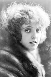 Sigrid Holmquist in My Old Kentucky Home