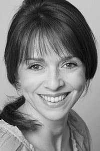 Fiona Bell in Royally Ever After