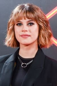 Elisabet Casanovas in Colgado