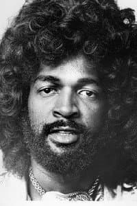 Larry Graham in Prince: Rave Un2 the Year 2000