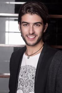 Juan Pablo Gil in Locas por el Cambio