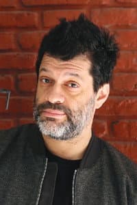 Esteban Podetti in Plaga zombie: zona mutante: revolución tóxica
