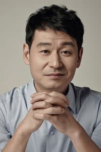 Park Hyuk-kwon in Eui-Roi-In