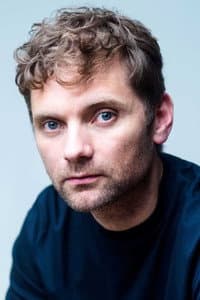 Morten Svartveit in De uskyldige