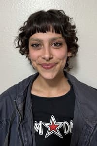 Victoria Martins in Alone Again