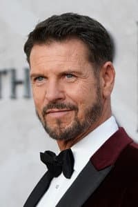 Lloyd Owen in Dead Gorgeous