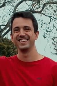 Bernardo Salvador Côrtes in Seasons in the Sun