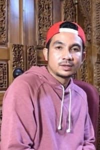 Ricky Komo in Melukis Harapan Di Langit India