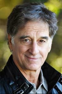 Jon Manfrellotti in Tell Me I Love You