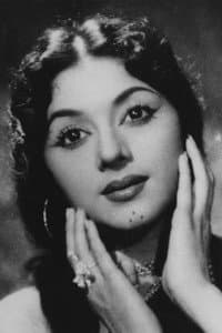 Padmini in Pudhaiyal