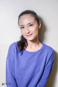 Larissa Buendia in Si Nadia at ang Kanyang mga Kuro-Kuro