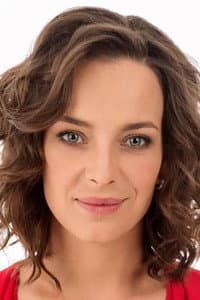 Anna Popova in Про людей и про войну