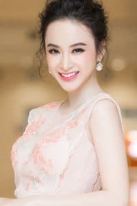 Angela Phương Trinh in Taxi, em tên gì?
