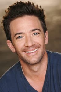 David Faustino in 10 Attitudes