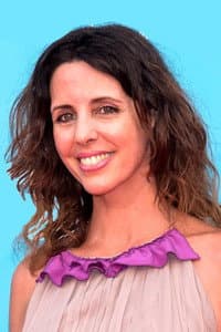 Marta González de Vega in Padre no hay más que uno 5: Nido repleto