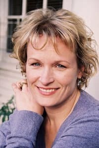 Elizabeth Dennehy in Midnight