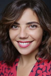 Nassima Benchicou in À mon âge je me cache encore pour fumer