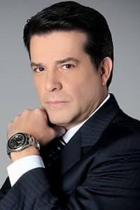 Miguel de León in Señora Bolero