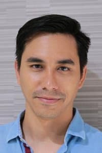 Darius Sinathrya in Negeri Dongeng