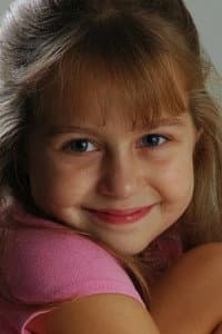 Jessica Butler in Offspring
