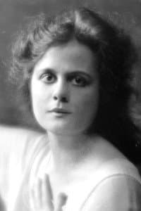 Clio Ayres in The Devil's Prize