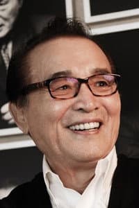 Shin Young-kyun in Luo Qing