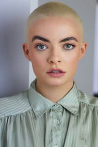 Dearbháile McKinney in The Wise Guy