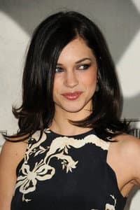 Alexis Knapp in Foster