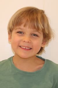 Sam Herrgård in Fosterfamiljen