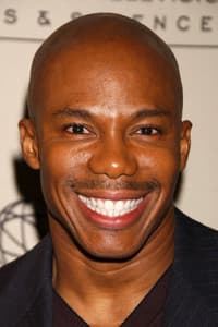 Erik King in Alex Haley's Queen