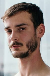 Valentin Braun in Bare