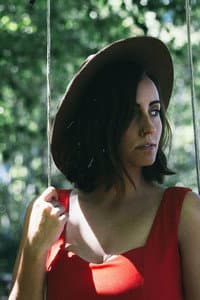 Dani Brun in Do I Know You From Somewhere?