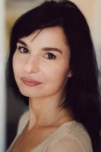 Marie Caries in J'aurais jamais dû croiser son regard...