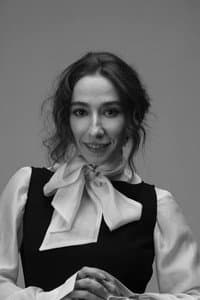 Tatev Hovakimyan in Tombé