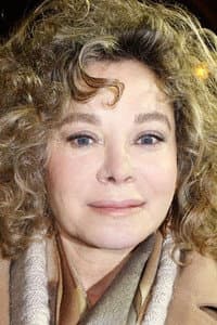 Grace de Capitani in Vous habitez chez vos parents ?