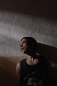 Nicolás Holguín in Tres lunas nuevas