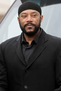 Ricky Harris in Simon Sez
