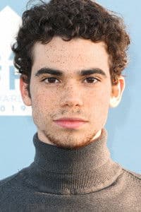 Cameron Boyce in Runt