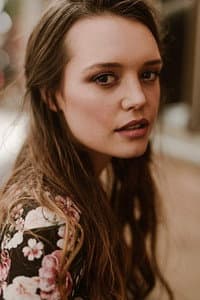 Jessica Sutton in Inside Man: Most Wanted