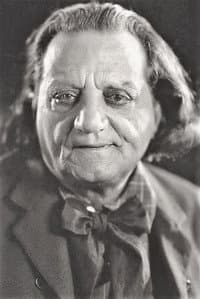 Cesare Gravina in The Hot Dog Special
