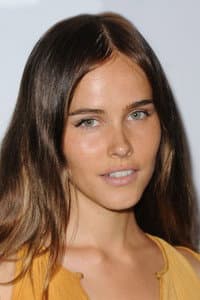 Isabel Lucas in Lunacy