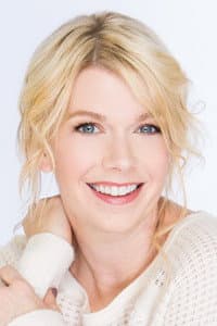 Mary Elizabeth Ellis in Red One