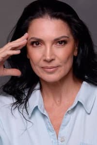 Mara Cuevas in Shirgo