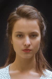 Elina Vildanova in Kokon