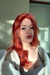 Selin Aksar in Davetkâr
