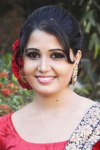 Sandra Amy in Sivappu Enakku Pidikkum