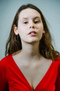 Claire Porro in De Kuthoer