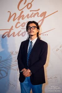 Việt Hưng in Trái Tim Què Quặt