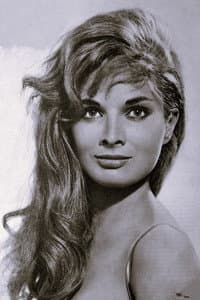 Scilla Gabel in Mara