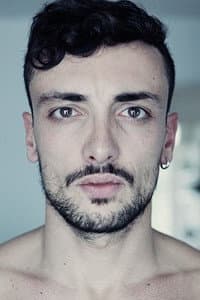 Davide Guarino in Bare